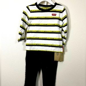 NWT Levi set